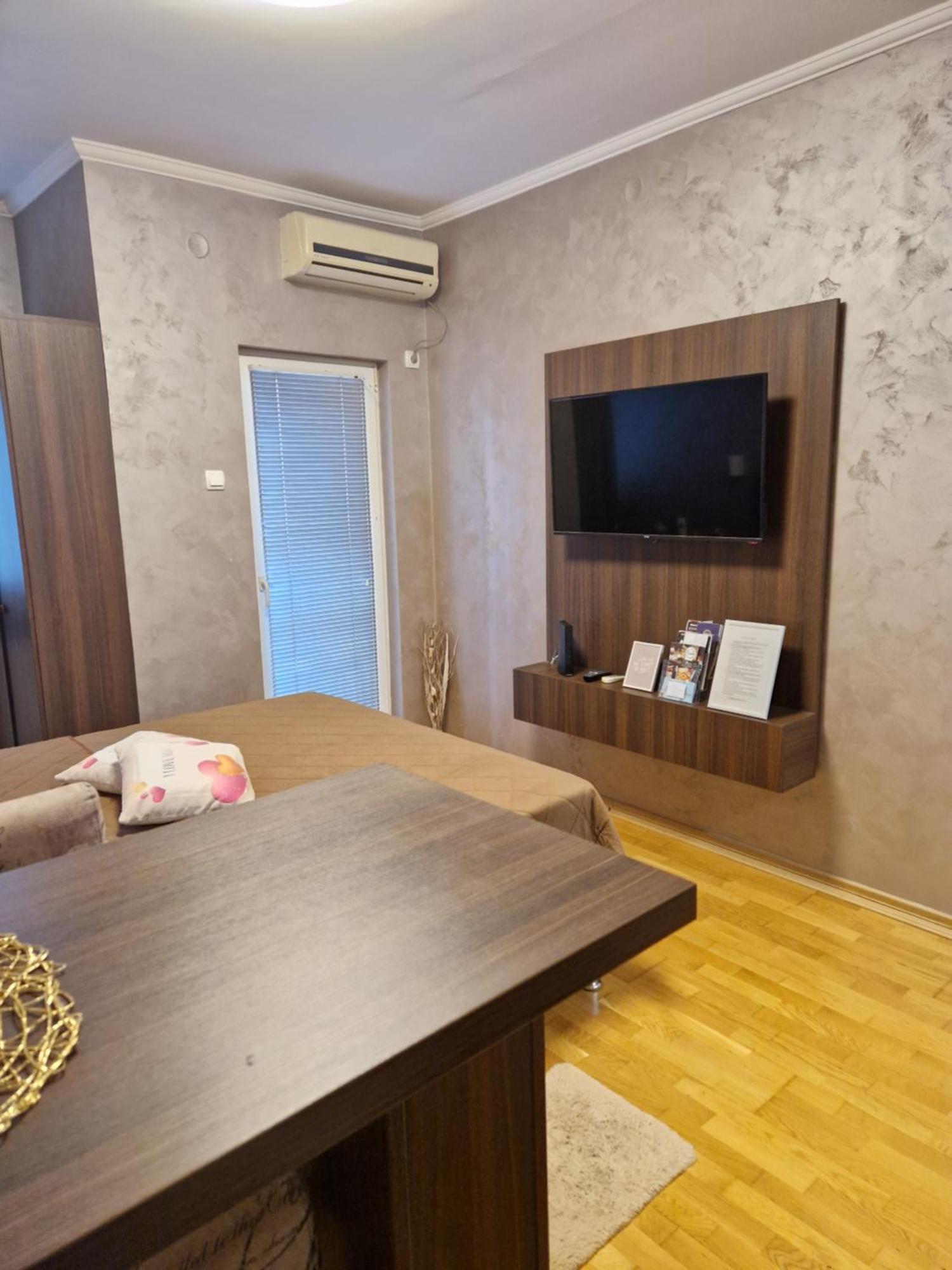 Apartman Studio Diamond Subotica Zewnętrze zdjęcie