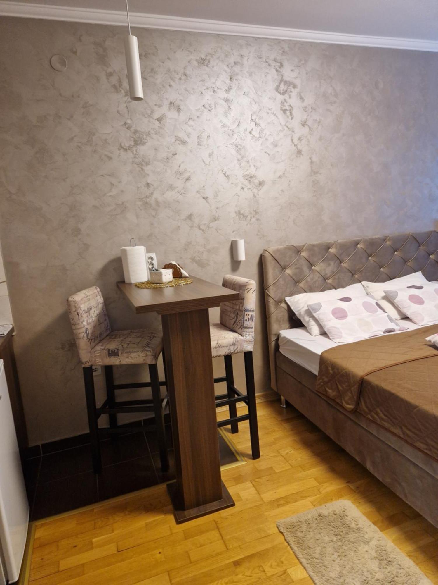 Apartman Studio Diamond Subotica Zewnętrze zdjęcie