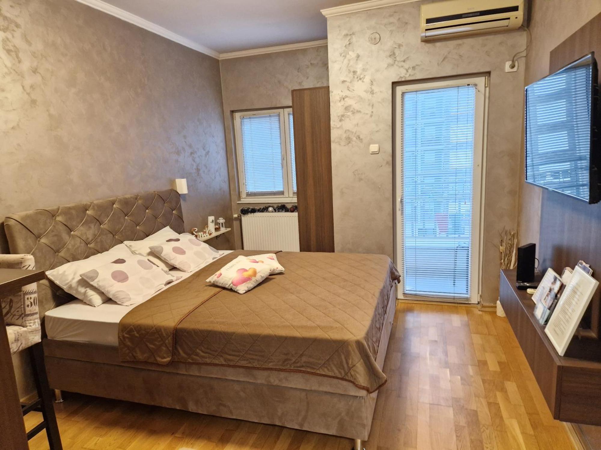 Apartman Studio Diamond Subotica Zewnętrze zdjęcie